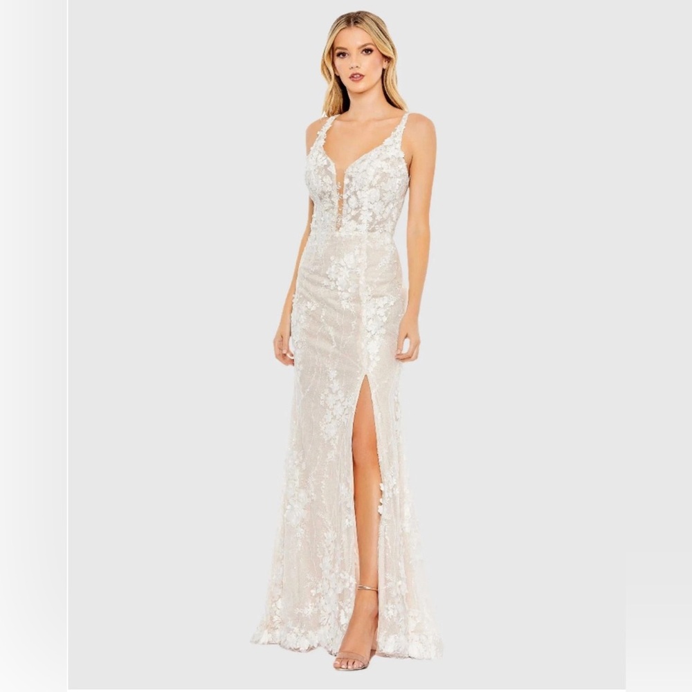 NWT Mac Duggal Ivory Glitter Floral Applique Sleeveless Mermaid Gown 12